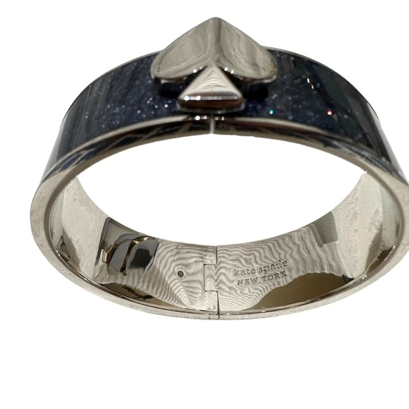 kate spade Jewelry - Kate Spade Heritage Spade Navy Glitter hinged Bangle with Spade clasp, EUC